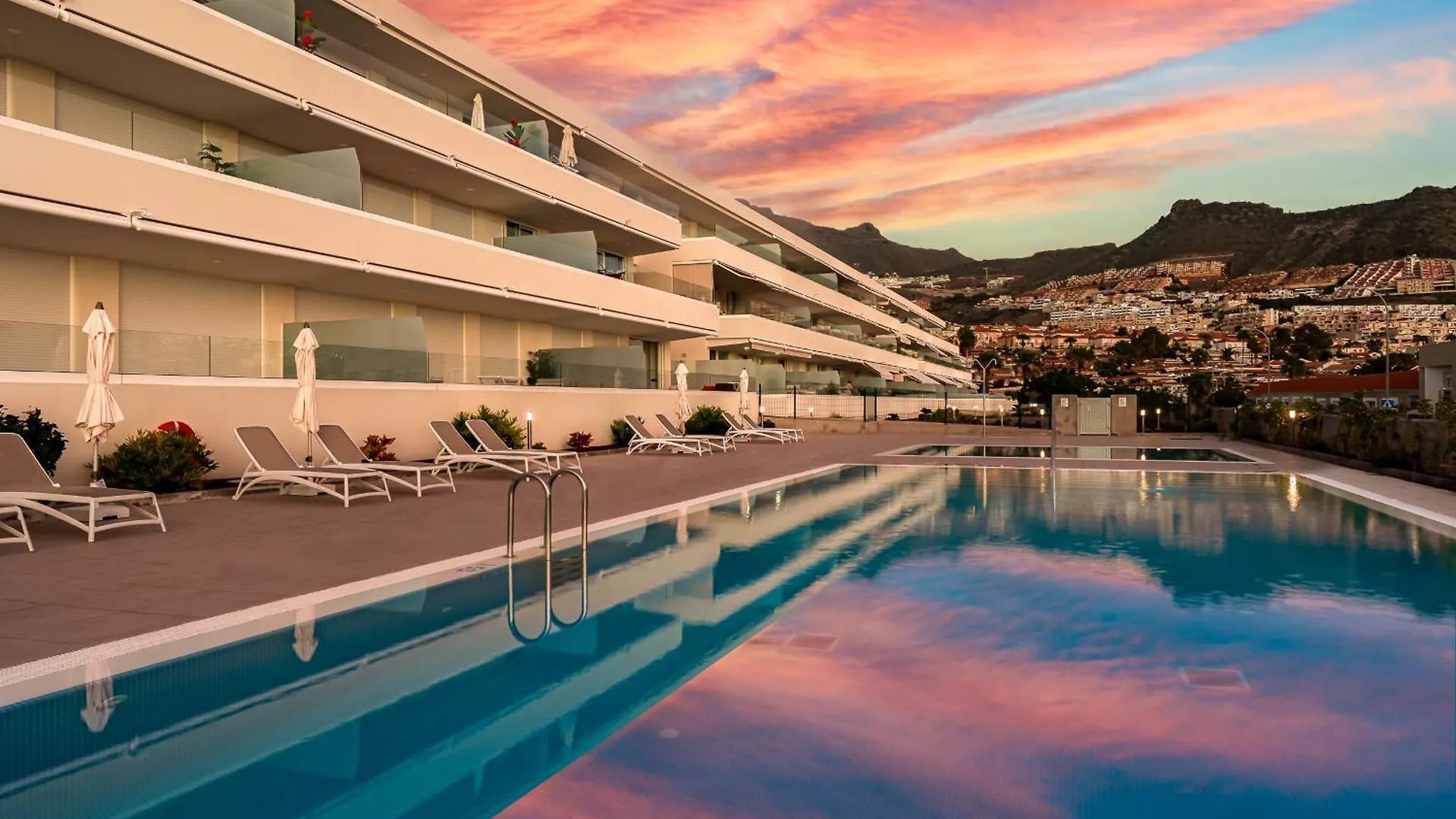Modern New Apartment Las Terrazas De Costa Adeje. Heated Pool, Big Terrace And Private Parking  Costa Adeje (Tenerife)